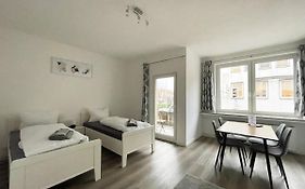 Zentrale Studios Fuer Monteure I Home2Share